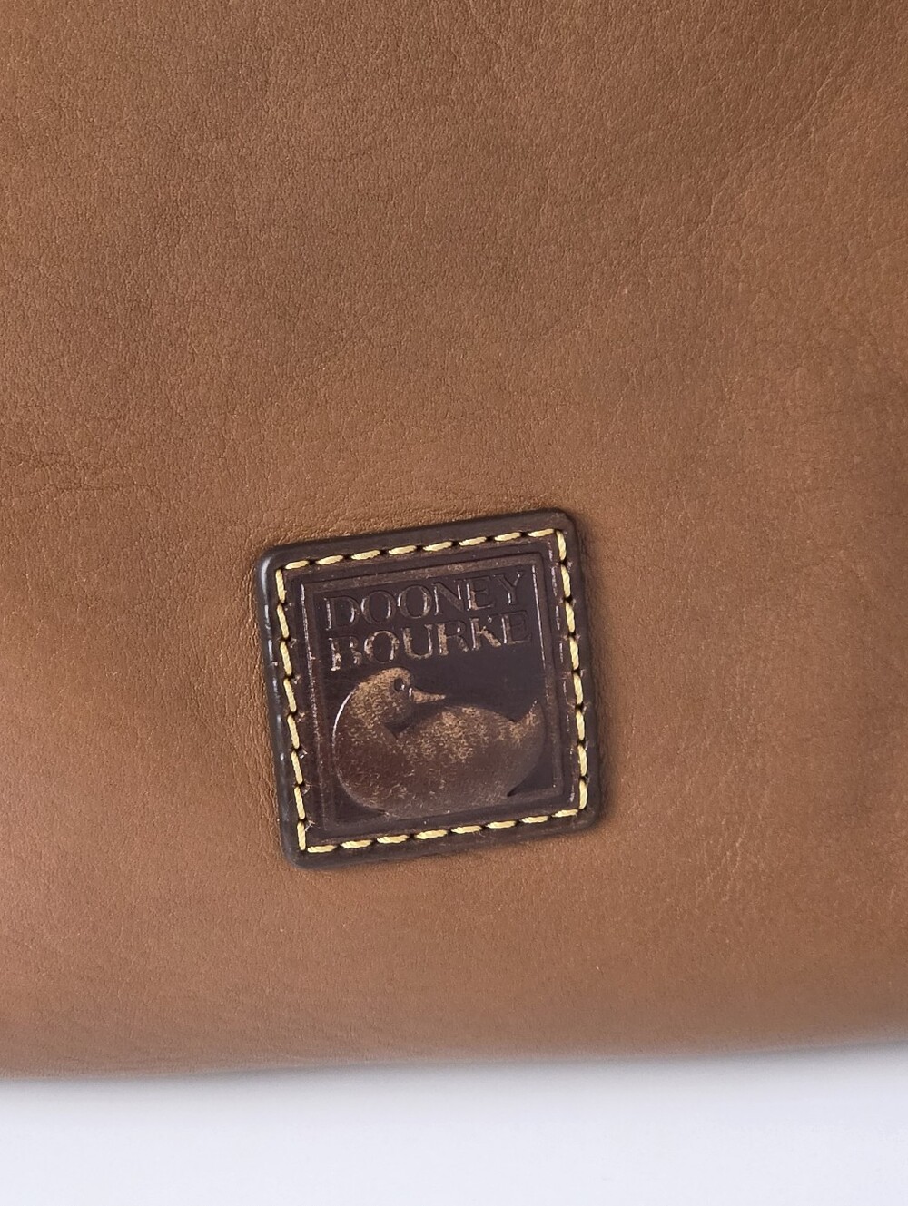 Dooney & Bourke Brown Leather Hobo Shoulder Bag Large Red Lining - Picture 9 of 16
